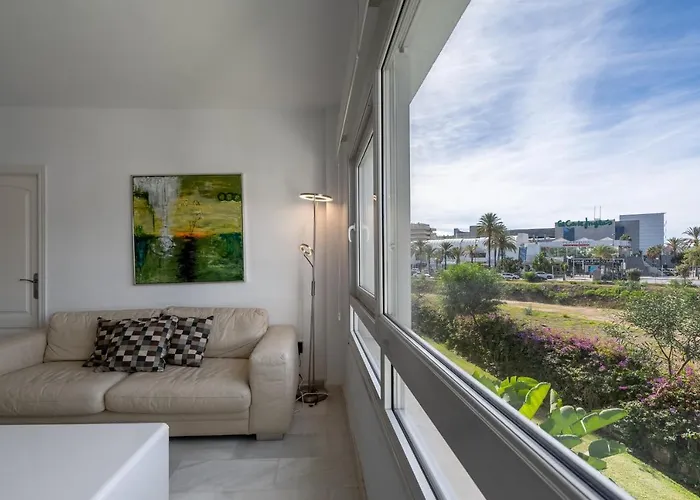 Beach Front Apartment In Puerto Banus